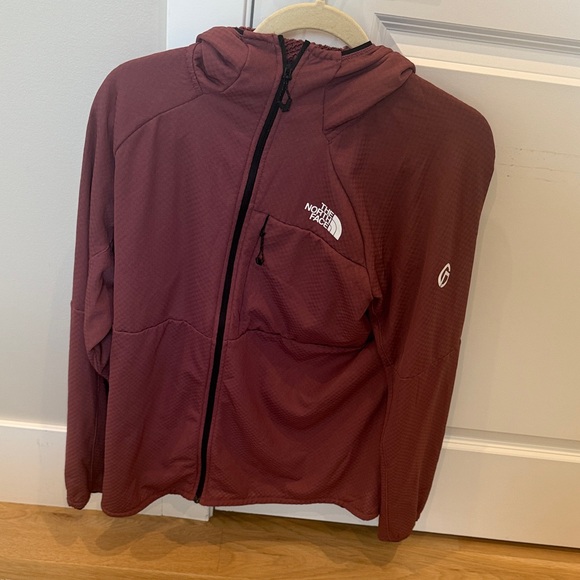 The North Face Women’s Maroon Performance Jacket - Picture 1 of 3